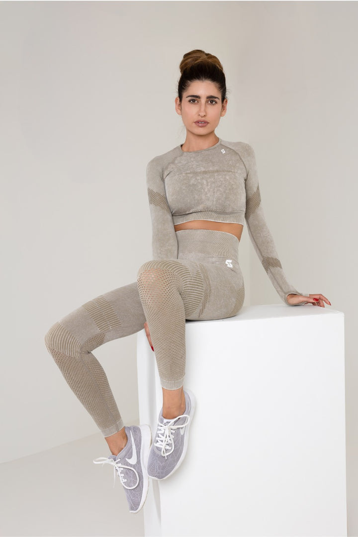 Womens Zenith Cropped Longsleeve Top